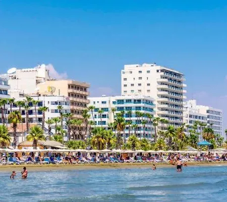 Top Floor Sea View Finikoudes Carisa Ithaki Court * לרנקה
